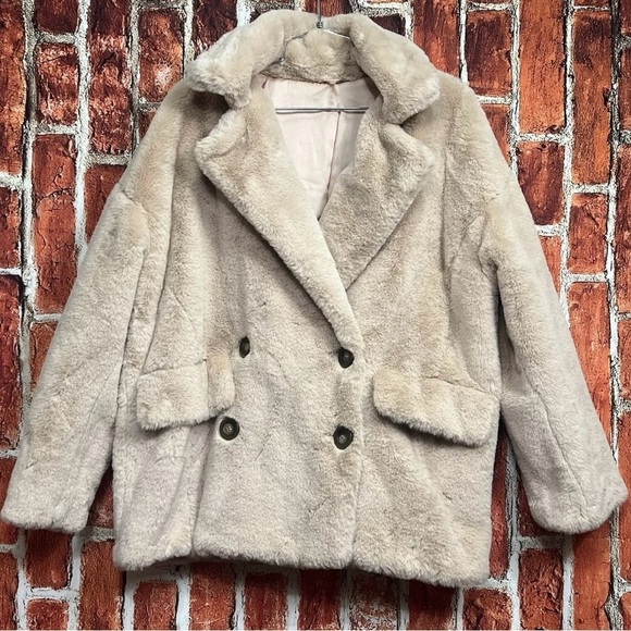 Free People Jackets & Blazers - Free People Faux Fur Kate Coat Double Women Breasted Size Small